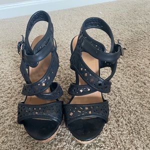 Size 8 WILD DIVA Lounge Black Wedges